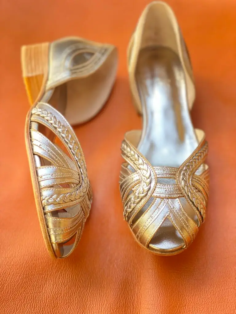 Sapatilha Luiza 35 - Cor Prata Velha - Salto 2,5cm SPR