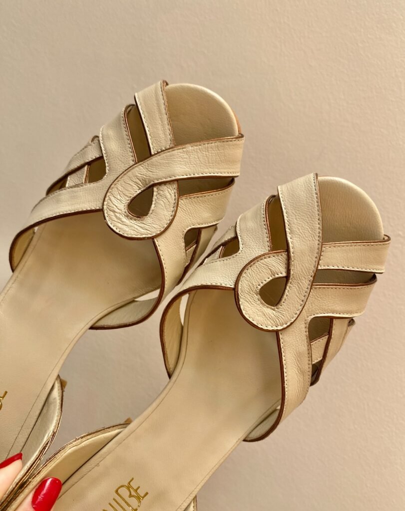 Sapatilha Lais 36- Cor Papiro - Pelica - Salto 2,5cm SP