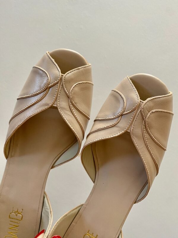 Sapato Paula 34 - Cor Bege Rose - Pelica - Salto 4cm - Imagem 3