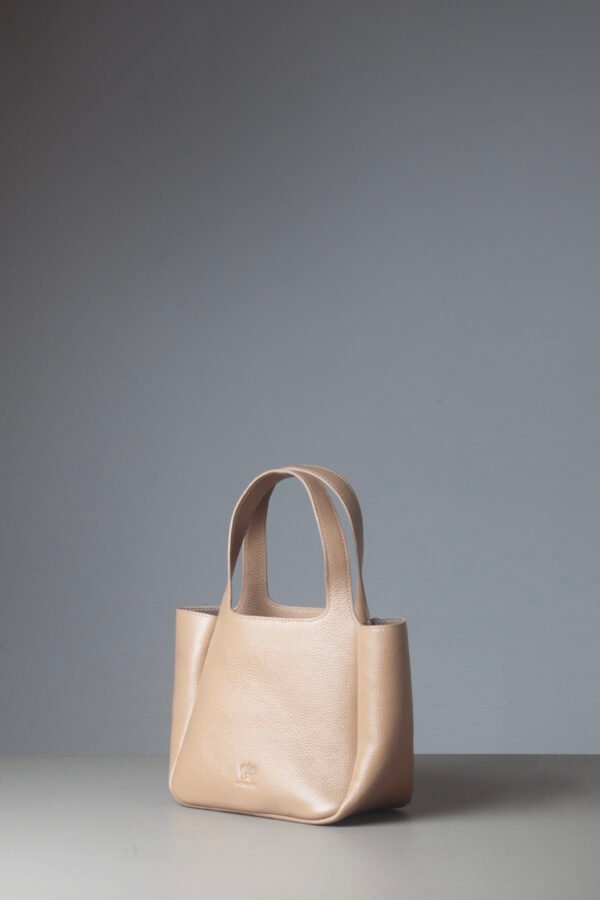 Bolsa Rivoli P - Cor Tannin - Couro - Imagem 4