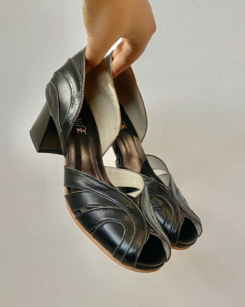 Sapato Aline 34 - Pelica Preta - Salto 5cm