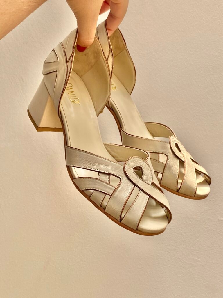 Sapato Lais 35 - Pelica Papiro - Salto 5cm SPR