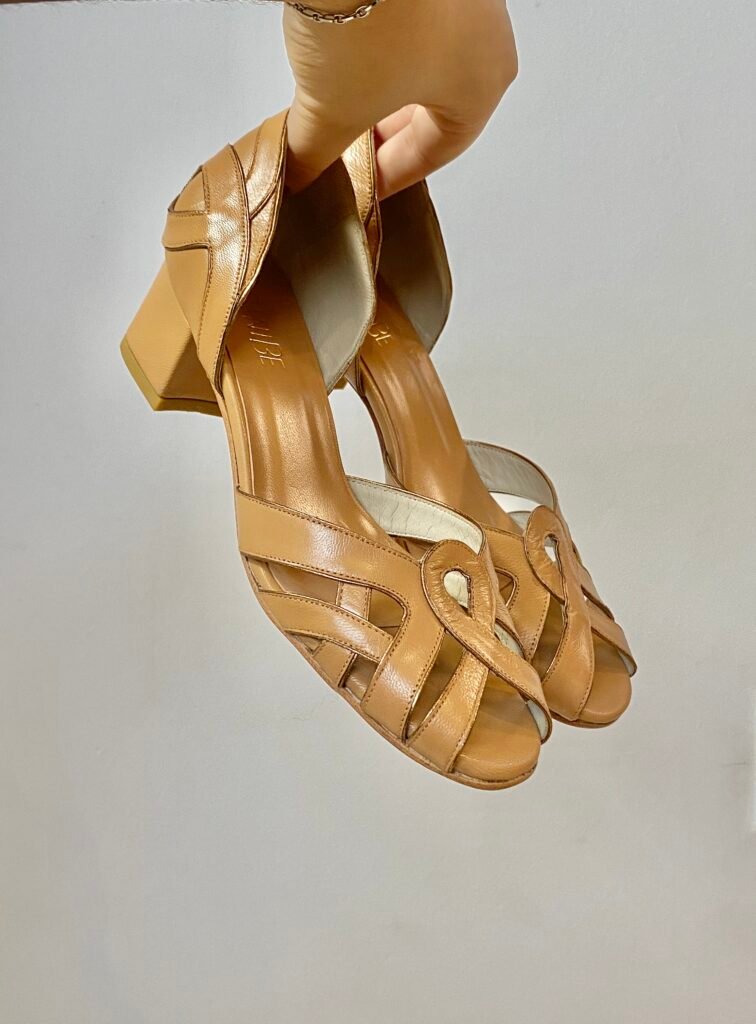 Sapato Lais 34 - Pelica Doce de Leite - Salto 4cm SPR