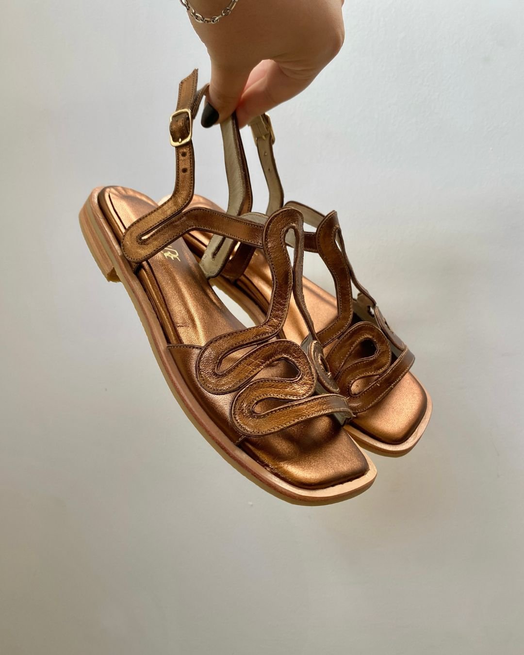 Rasteira Ondas 36 - Cor Bronze - Salto 2,5cm